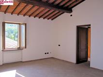 INTERNI